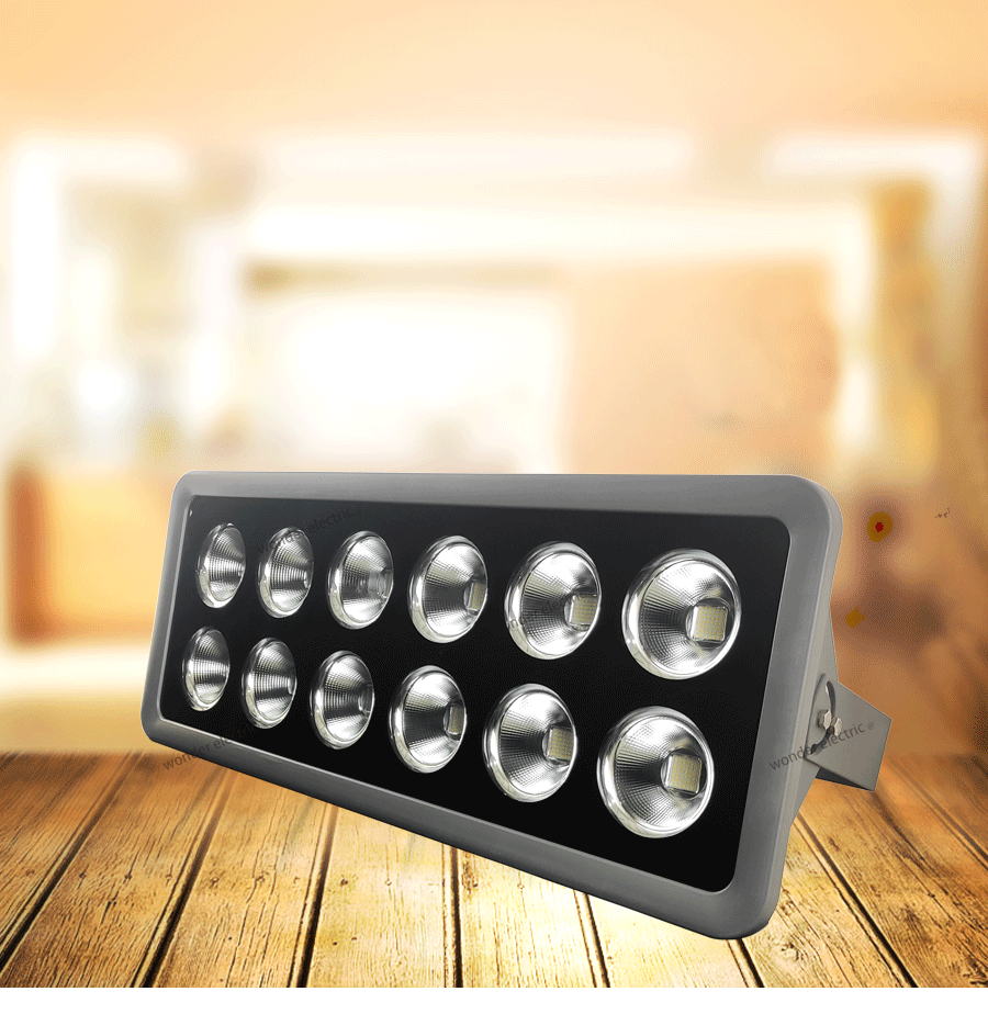 ĐÈN PHA LED 600W