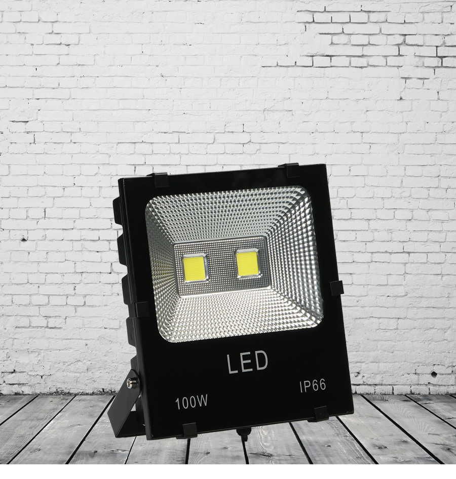 Đèn pha led 100W 220V