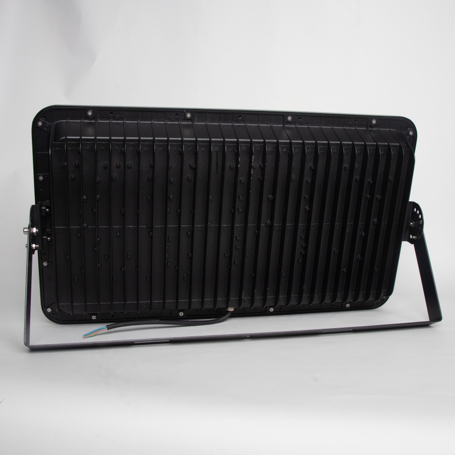 ĐÈN PHA CỐC 600W