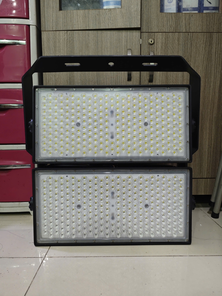 ĐÈN PHA LED 1000W