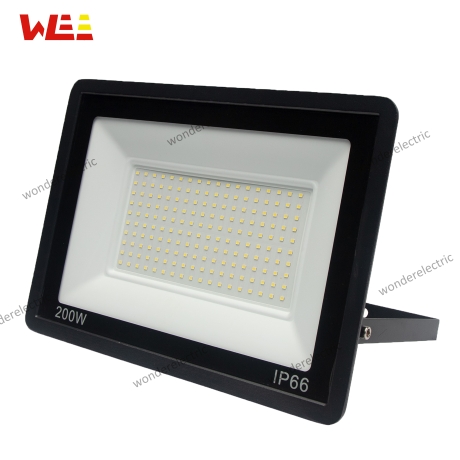 Đèn Pha Led 200W mẫu mới